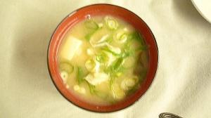 かんたん豆腐の味噌汁 レシピ 作り方 By まりもまりりん 楽天レシピ
