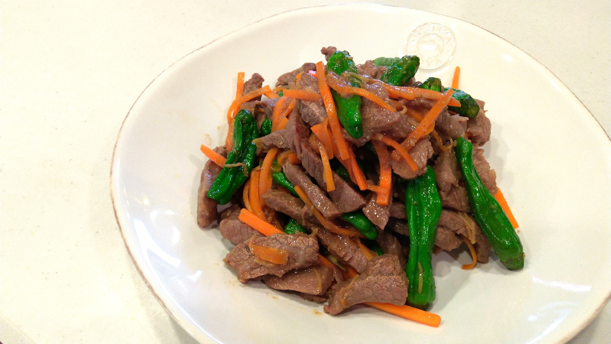 焼肉のタレで！牛肉とししとうのササッと炒め