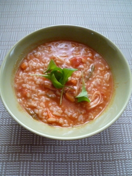 トマト缶でつくる　ぷちぷち食感の玄米リゾット