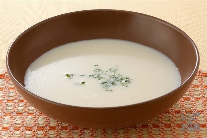 本格派✨ キノコとアカモクのスープ