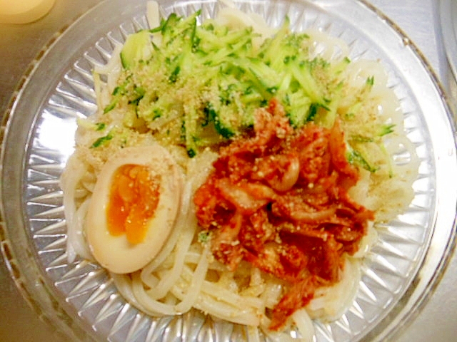 冷凍うどんで☆胡瓜とキムチ冷うどん★