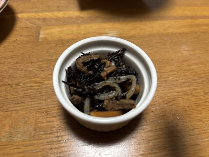 ひじきと根菜の煮物
