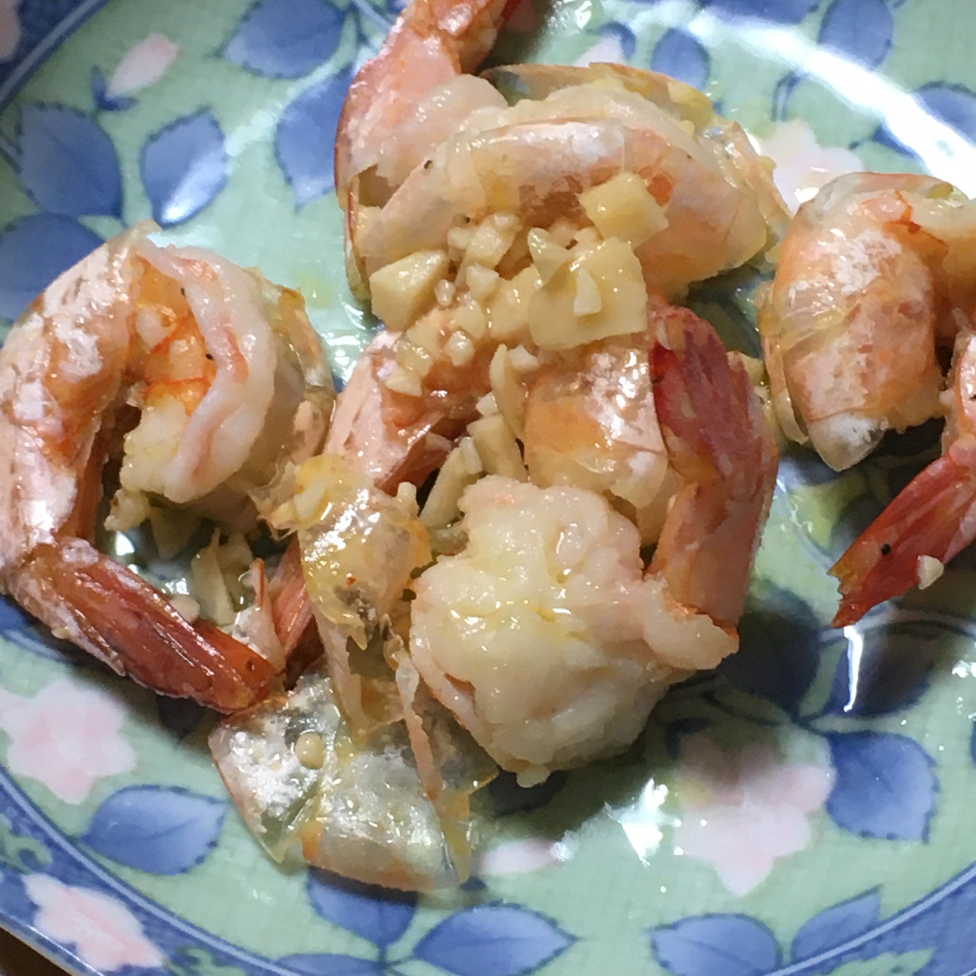 バナメイエビで作る簡単ガーリック炒め レシピ 作り方 By Kodaru 楽天レシピ バナメイエビで作る簡単ガーリック炒め レシピ 作り方 By Kodaru 楽天レシピ