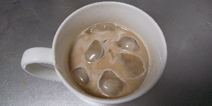 カフェインゼロ　麦茶ミルク