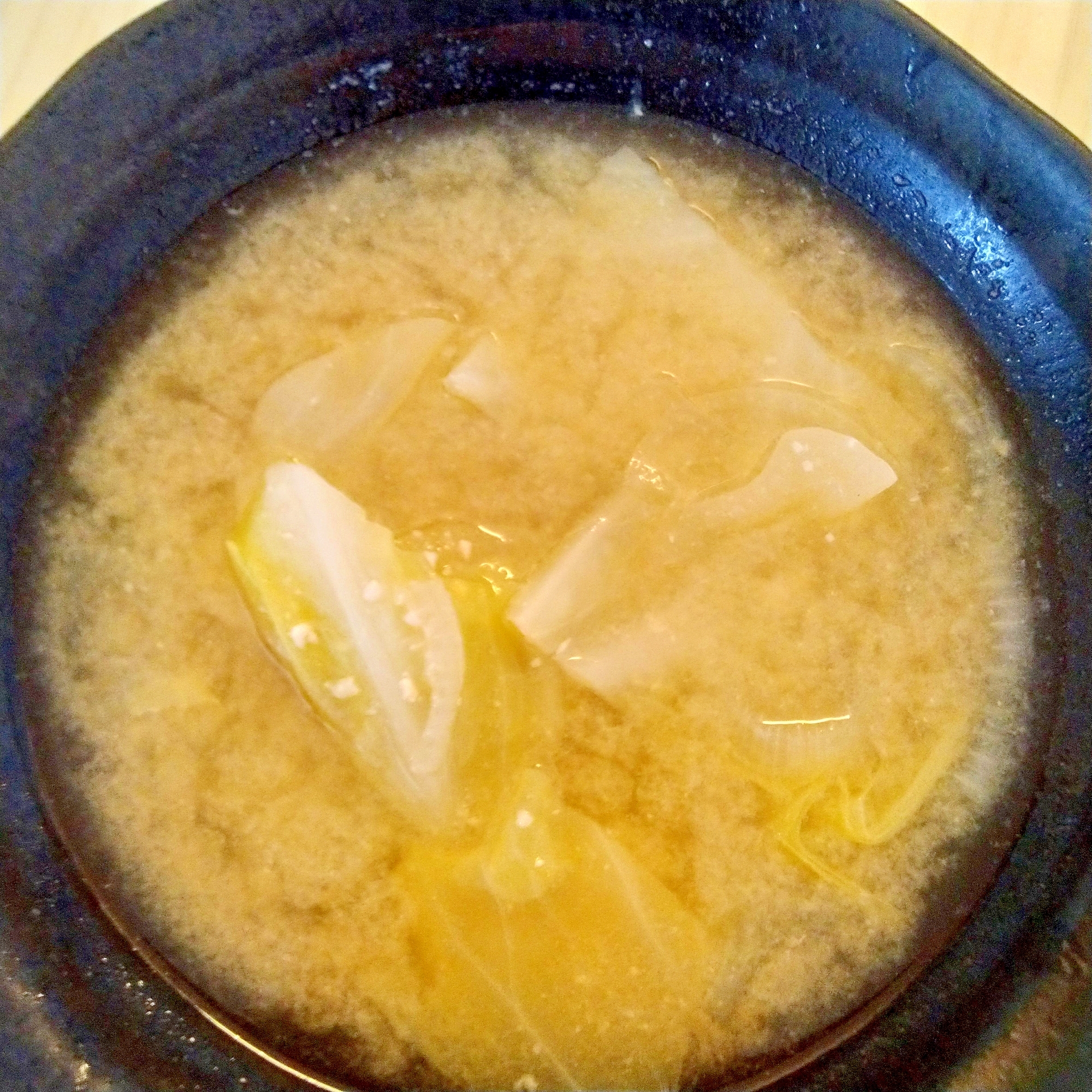 食べきり・キャベツの芯まで丸ごと入れた味噌汁