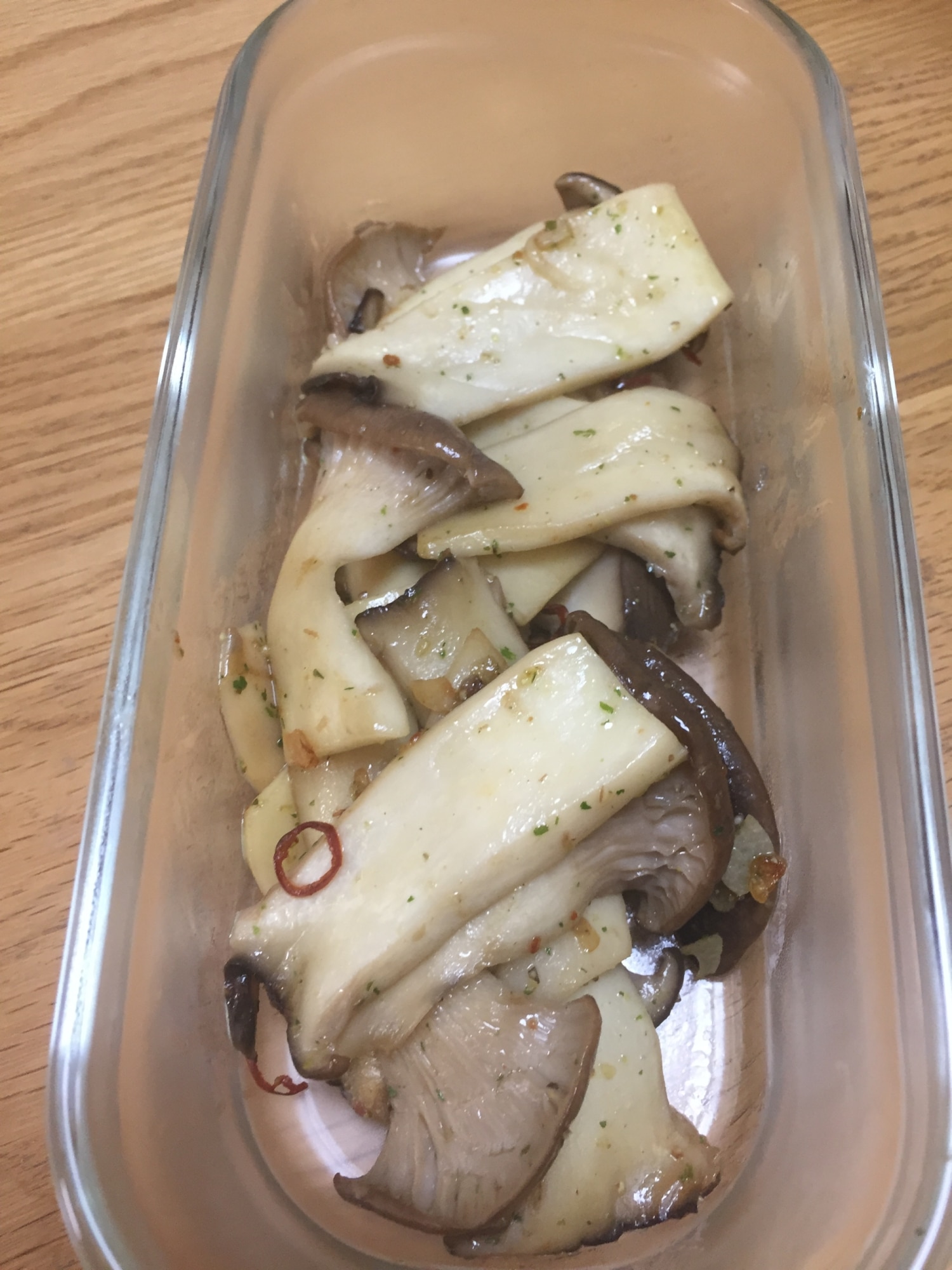 つくりおきに☆エリンギのペペロンチーノ風 レシピ・作り方 by