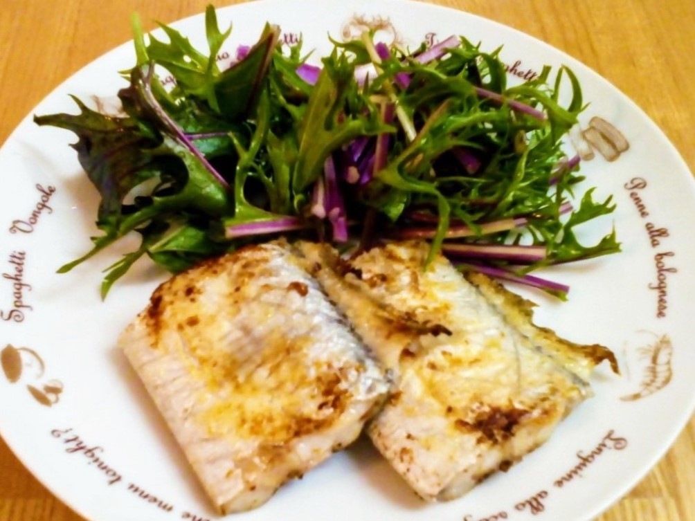 風味増す 太刀魚のガーリックムニエル レシピ 作り方 By 体脂肪率11 夫人 楽天レシピ 風味増す 太刀魚のガーリックムニエル レシピ 作り方 By 体脂肪率11 夫人 楽天レシピ