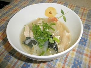 鶏胸肉のつるつる中華スープ