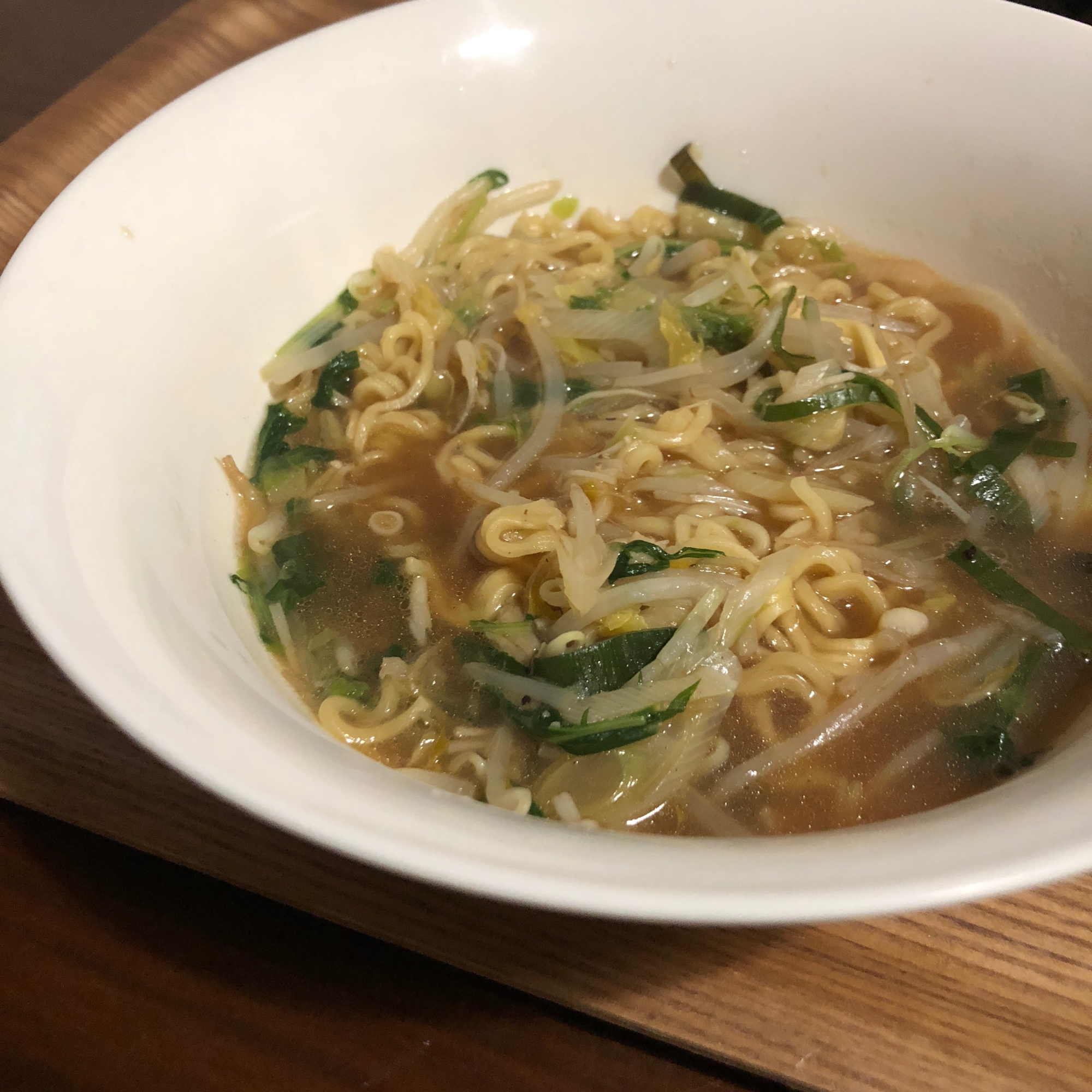 野菜たっぷりインスタントラーメン