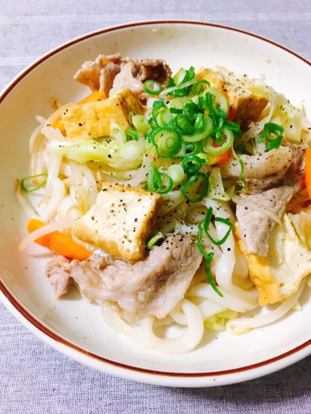 白だしであっさり♪うま塩＊焼きうどん