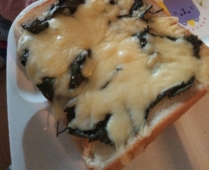 大葉のチーズトースト