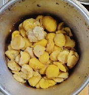 圧力鍋使用 生栗から作るマロンジャム レシピ 作り方 By カンノーロ 楽天レシピ 圧力鍋使用 生栗から作るマロンジャム レシピ 作り方 By カンノーロ 楽天レシピ