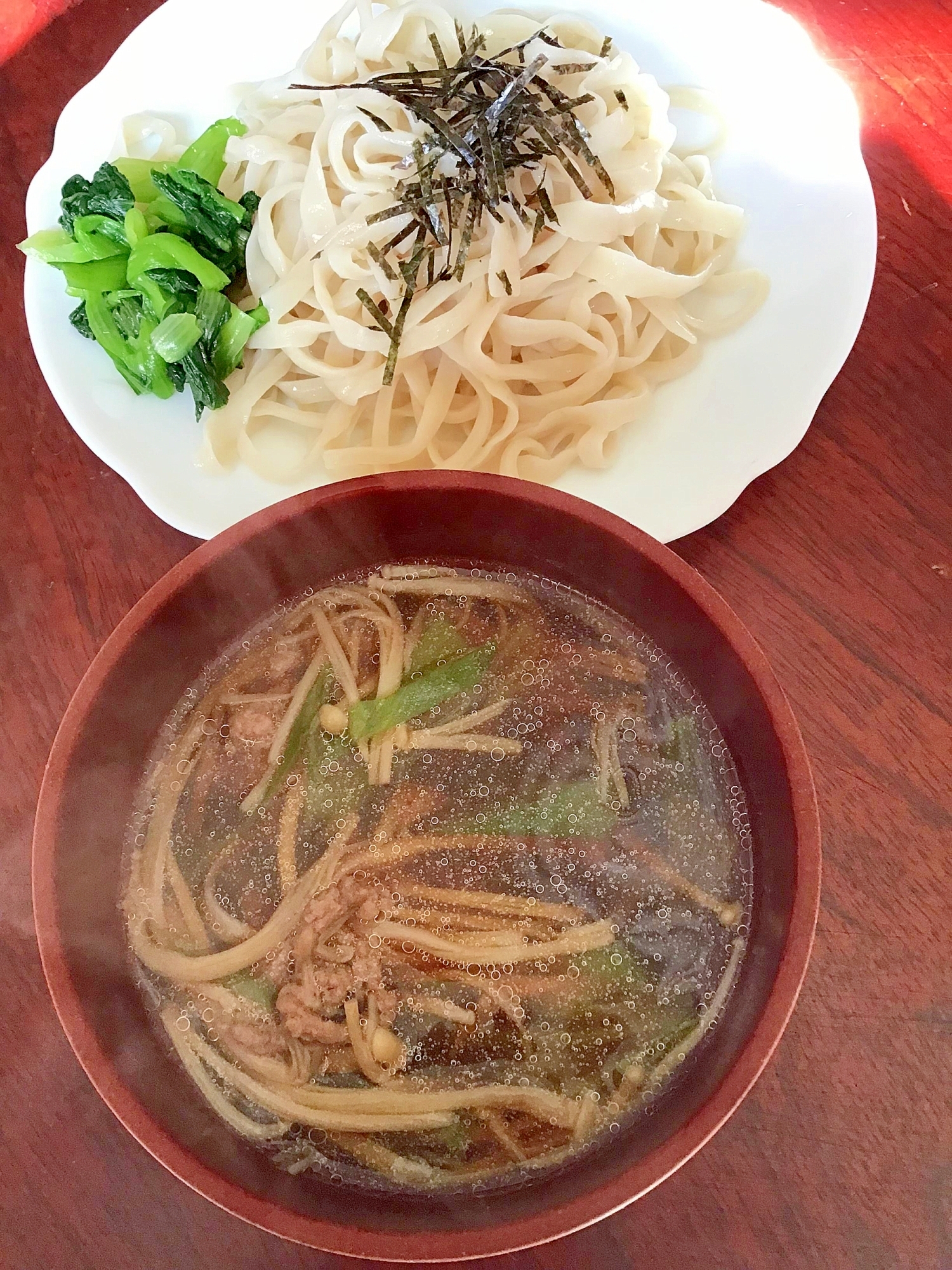 えのきと豚ひき肉のつけ汁うどん。