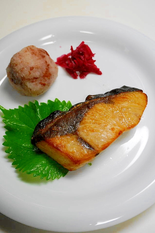 粗塩をふり一晩熟成させると絶品 ブリの塩焼き レシピ 作り方 By Oppeke22 楽天レシピ 粗塩をふり一晩熟成させると絶品 ブリの塩焼き レシピ 作り方 By Oppeke22 楽天レシピ