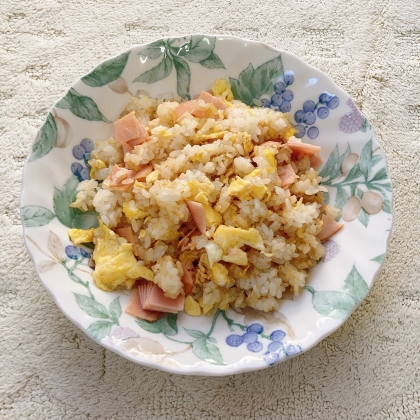 パックご飯のチャーハン