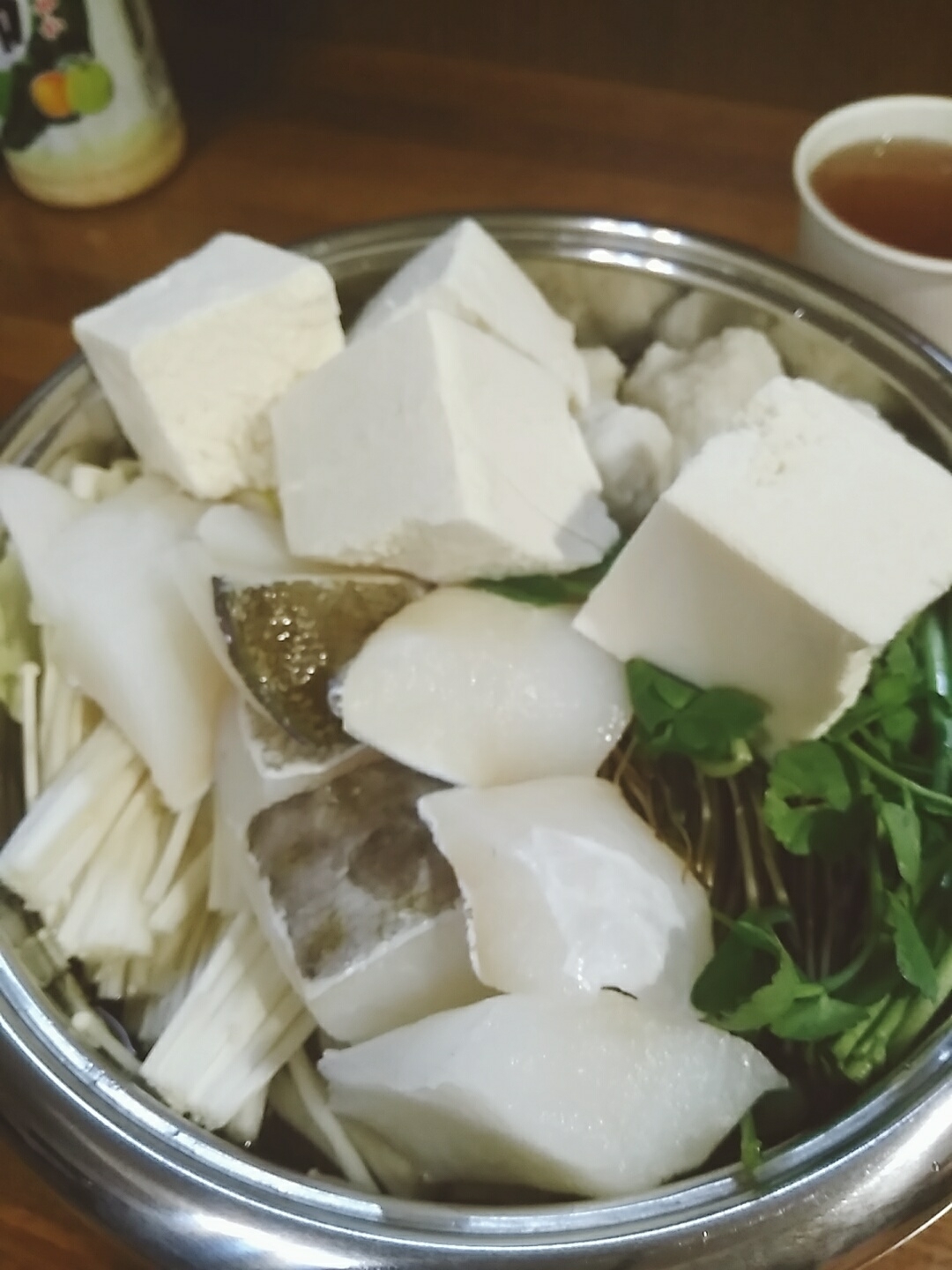 タレが美味しい具沢山な湯豆腐!