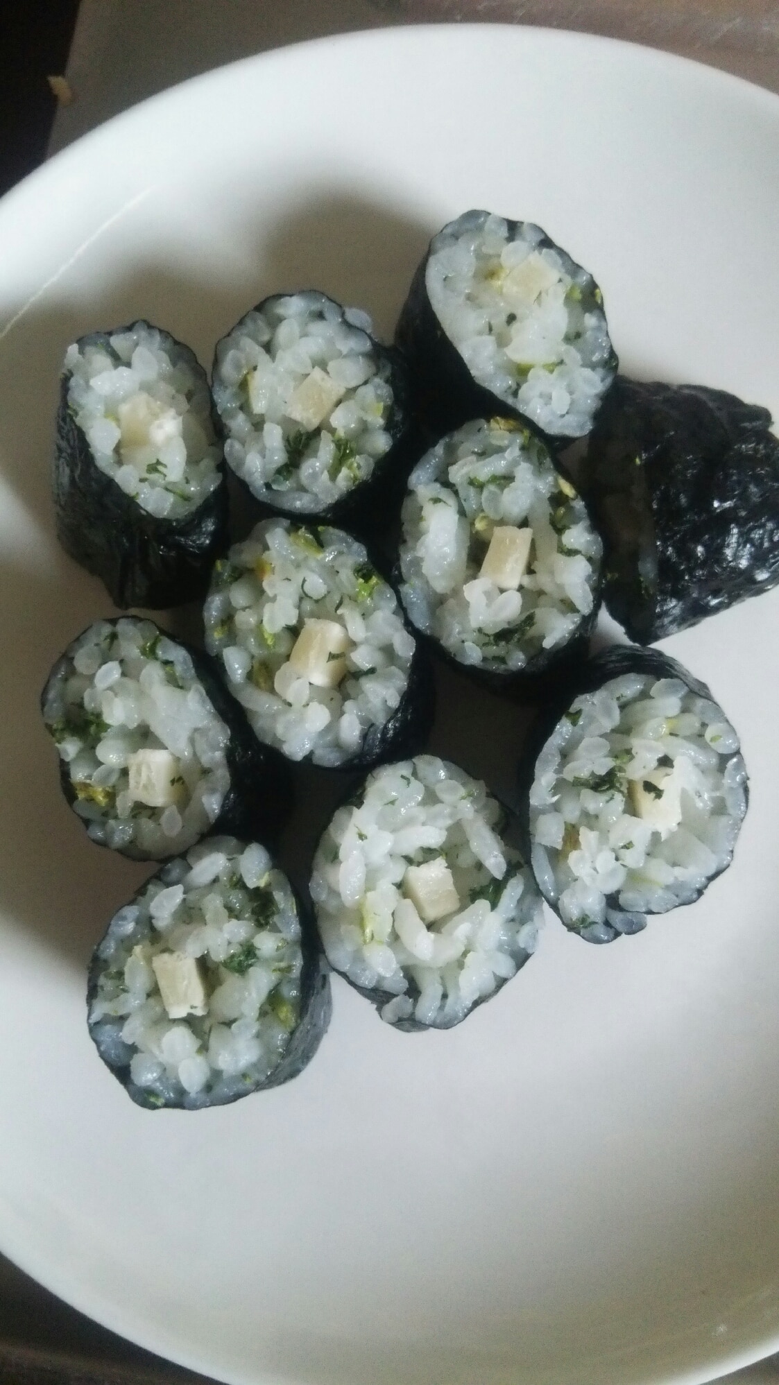 野沢菜とチータラの海苔巻き レシピ・作り方 by 4045g - 楽天レシピ