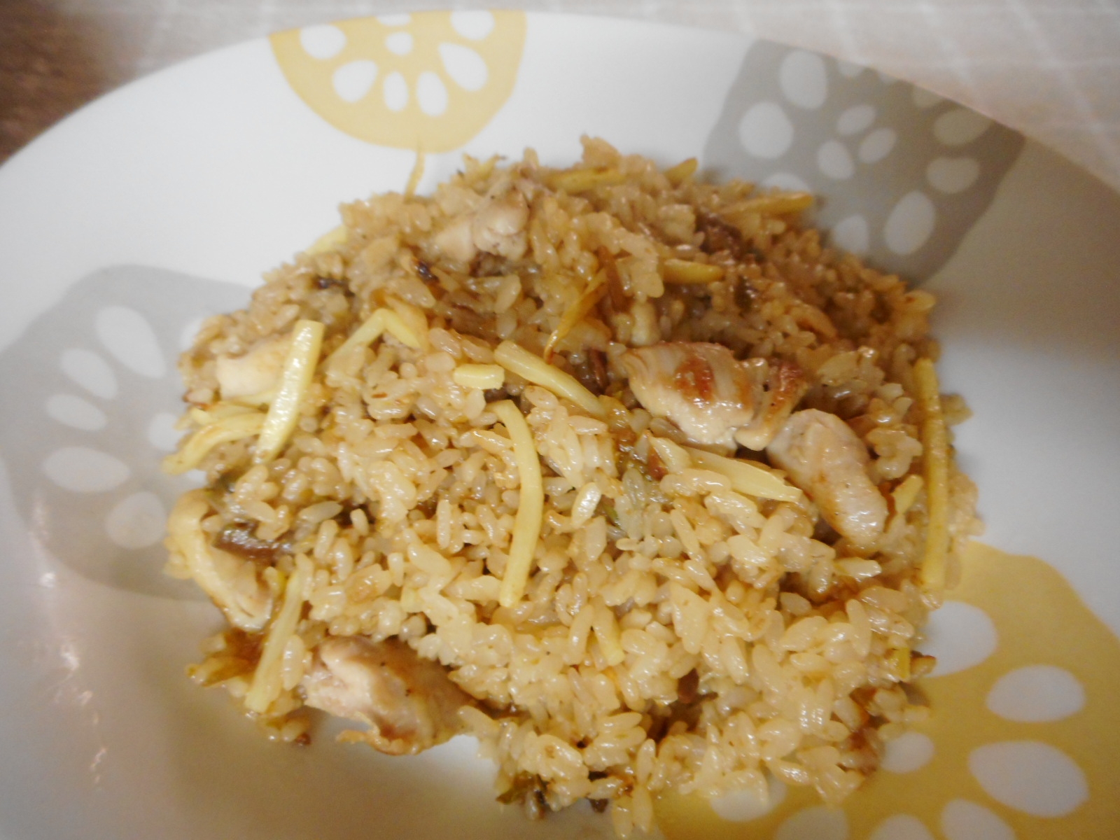 タケノコと鶏肉のふきのとう味噌チャーハン