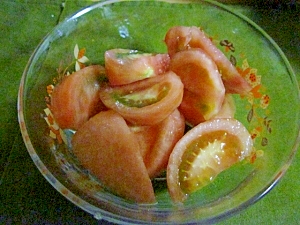 夏野菜をデザート風に♪蜂蜜レモントマト