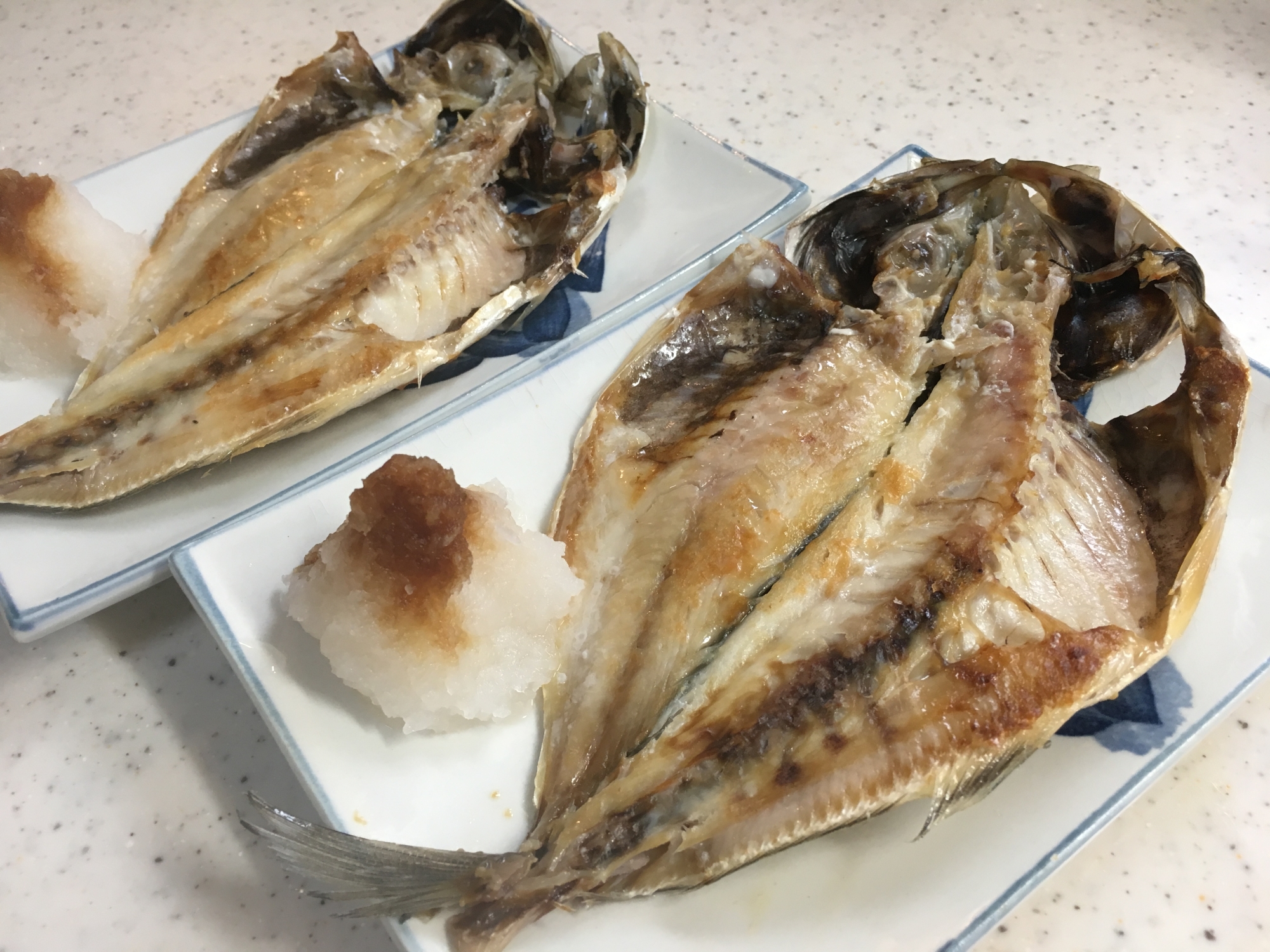 フライパンで簡単 アジの干物をふっくらと レシピ 作り方 By ミシェル ラ フランス 楽天レシピ フライパンで簡単 アジの干物をふっくらと レシピ 作り方 By ミシェル ラ フランス 楽天レシピ