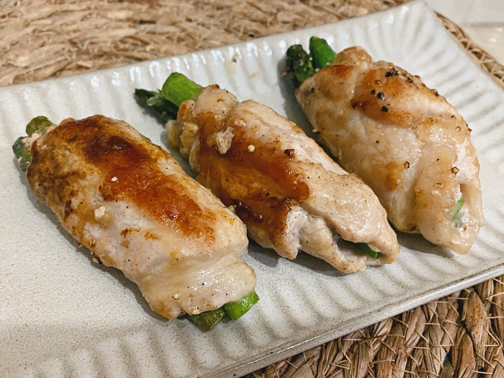 ⑅୨୧｡.: アスパラの豚肉巻き :｡⑅୨୧
