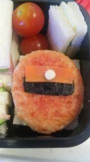 カクレンジャーレッド弁当