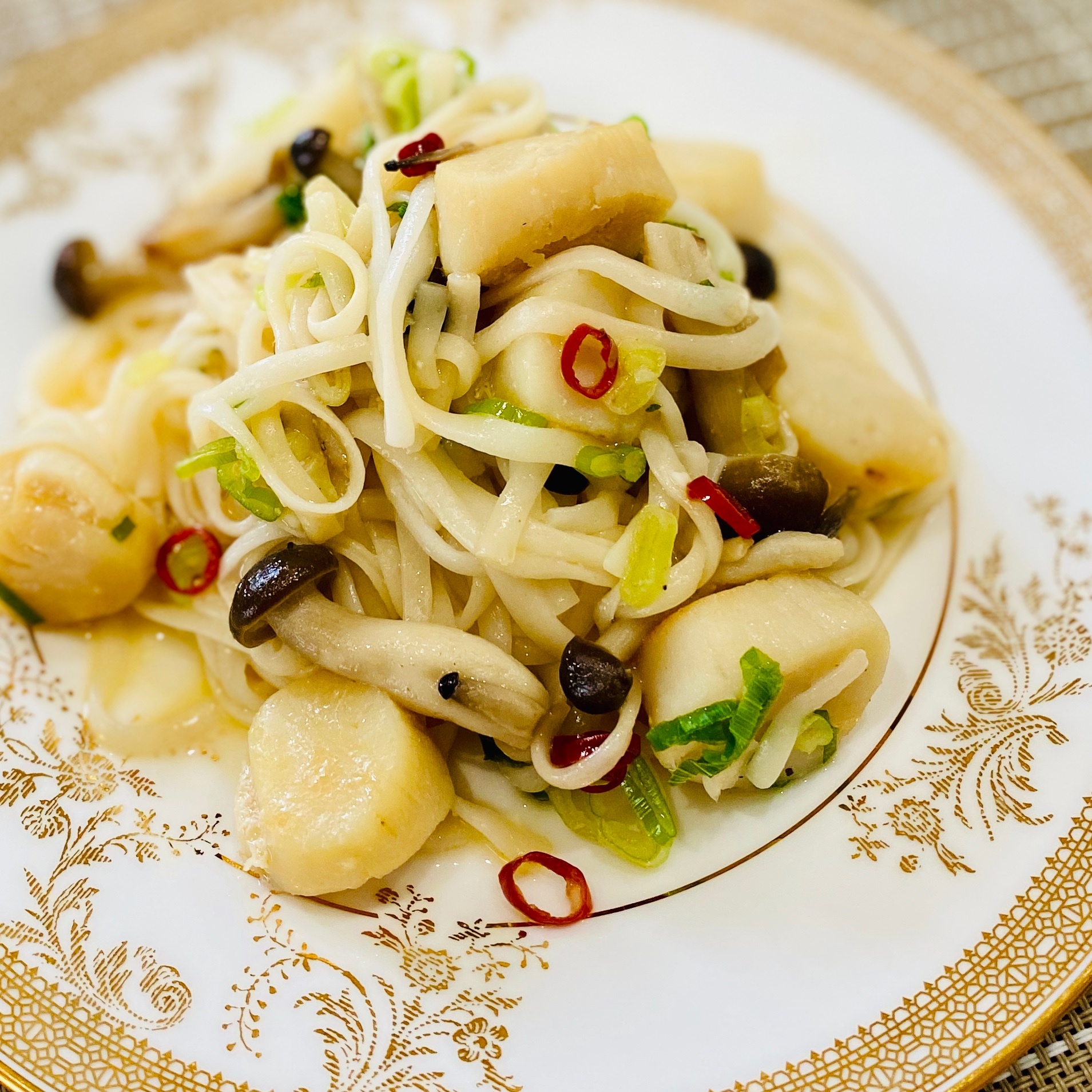 貝柱入りペペロンチーノ風糖質ゼロ麺