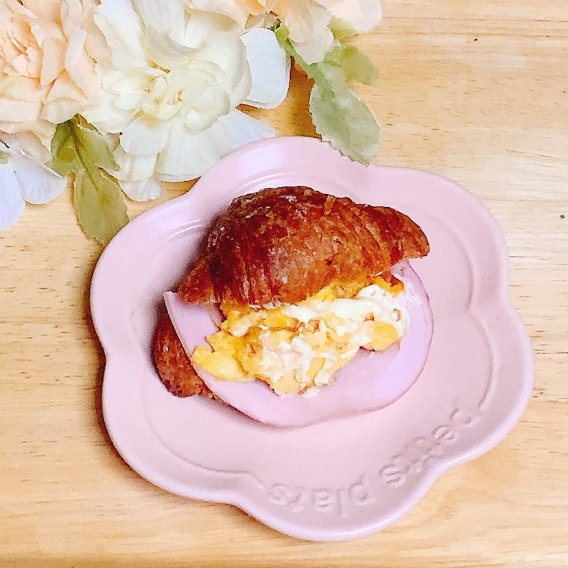 卵ハムサンド✧˖°