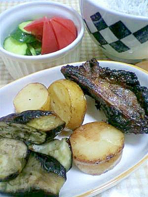 スペアリブと野菜のベリージャムグリル