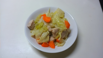 簡単に作れるのに本当に美味しいぃ～(*^^*)♪優しい味付けが野菜に染み込むぅ～♪お腹いっぱい食べちゃいましたぁ～♪ご馳走様でしたぁ～(*^▽^)/★*☆♪