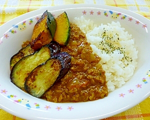 夏のキーマカレー☆なすとかぼちゃの焼き野菜添え