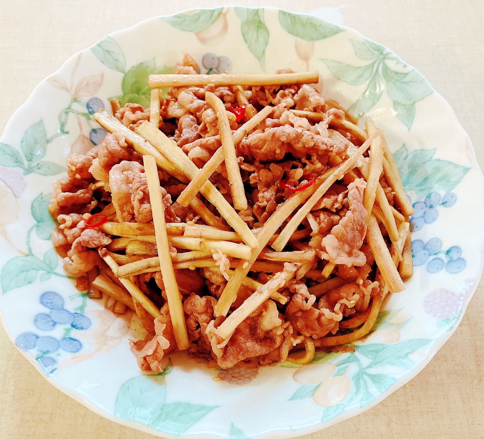 牛肉と牛蒡のきんぴら炒め