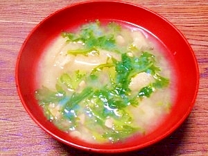 毎日のお味噌汁154杯目＊春菊、油揚げ、納豆