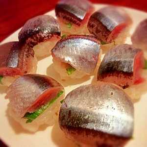 秋刀魚とガリ♡てまり寿司