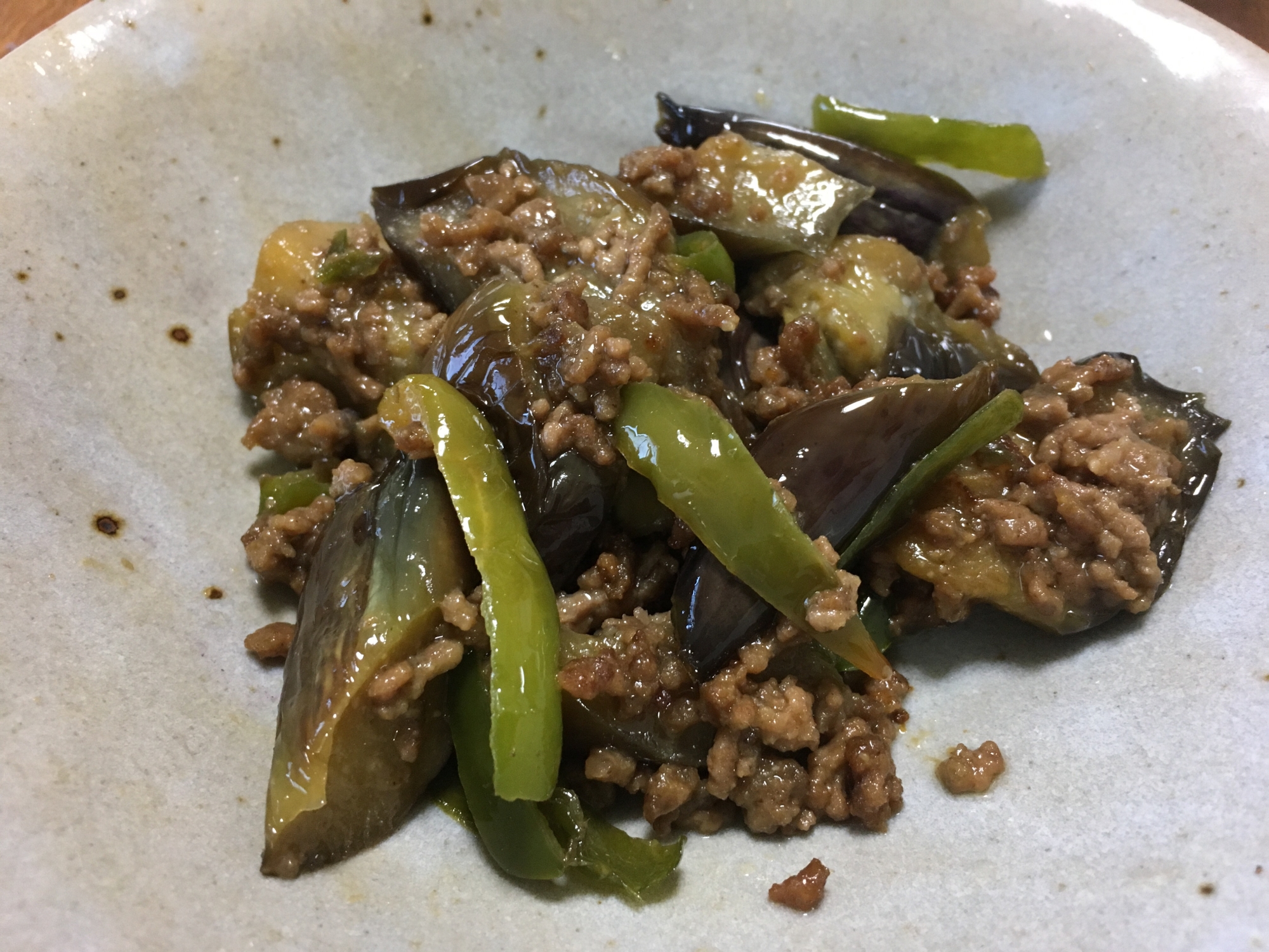 ナスとひき肉の味噌炒め！ご飯が進みます♪