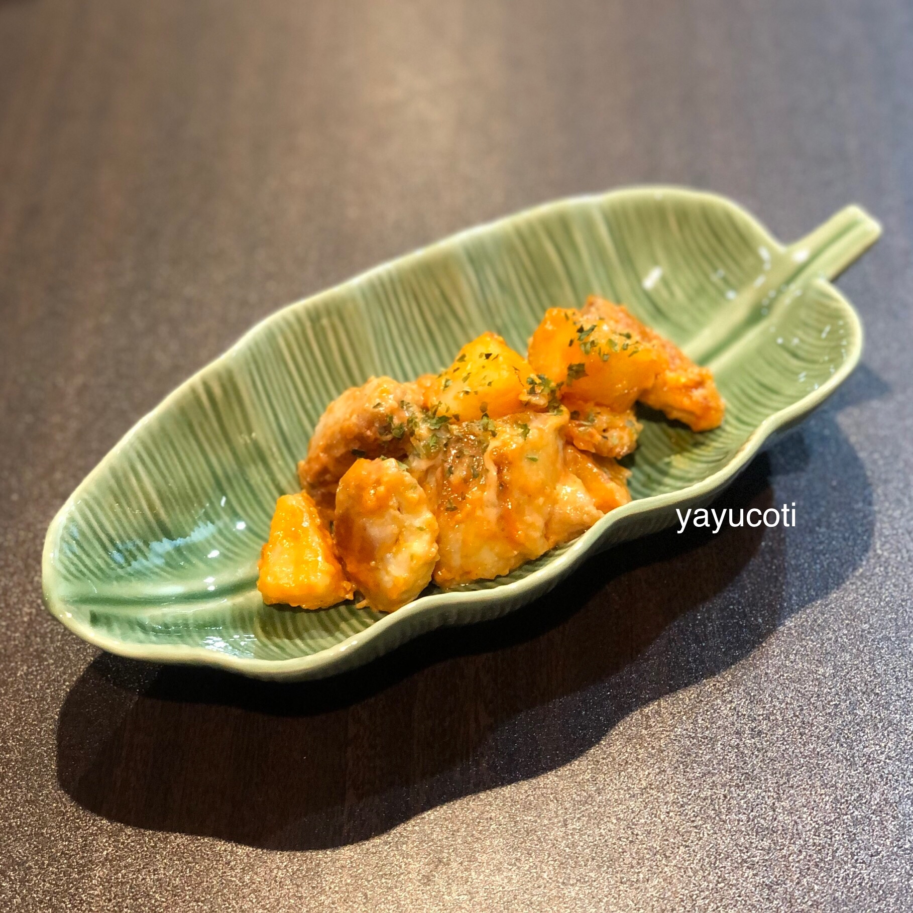 鶏じゃがいものオーロラソース炒め