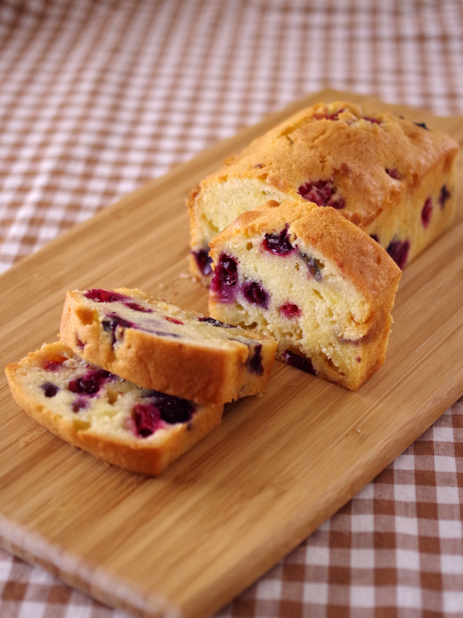 ホワイトチョコのベリーベリーパウンドケーキ レシピ 作り方 By めろんぱんママ めろんカフェ 楽天レシピ