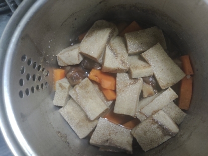 出汁香る 高野豆腐の含め煮