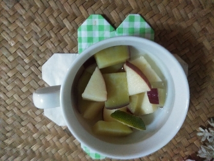 さつま芋とりんごと胡桃のカンタン酢レモンマリネ