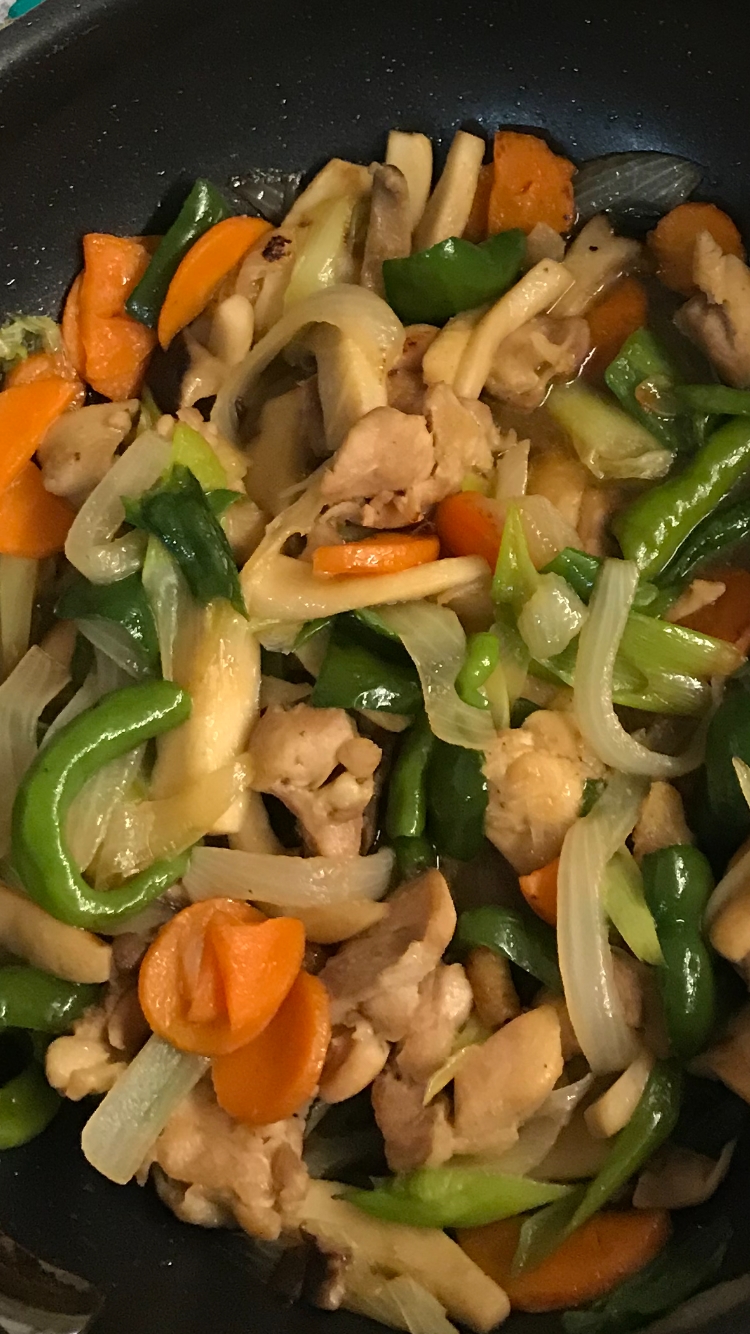 焼肉のたれでホルモンの野菜炒め