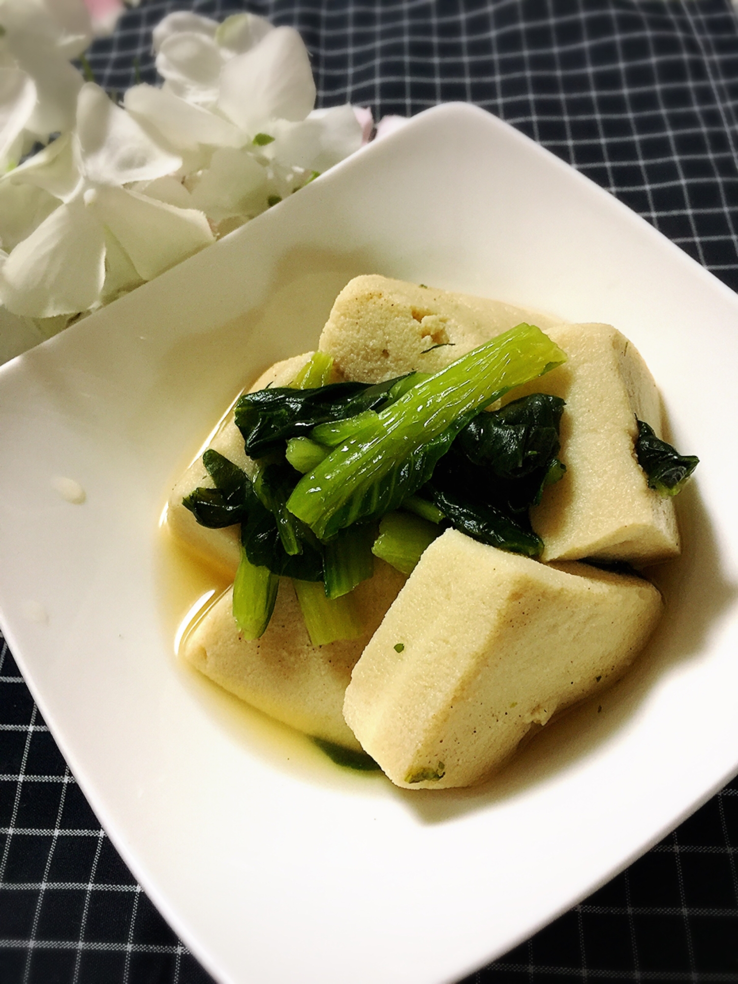 味がしみしみ♡栄養満点高野豆腐と小松菜の含め煮☆