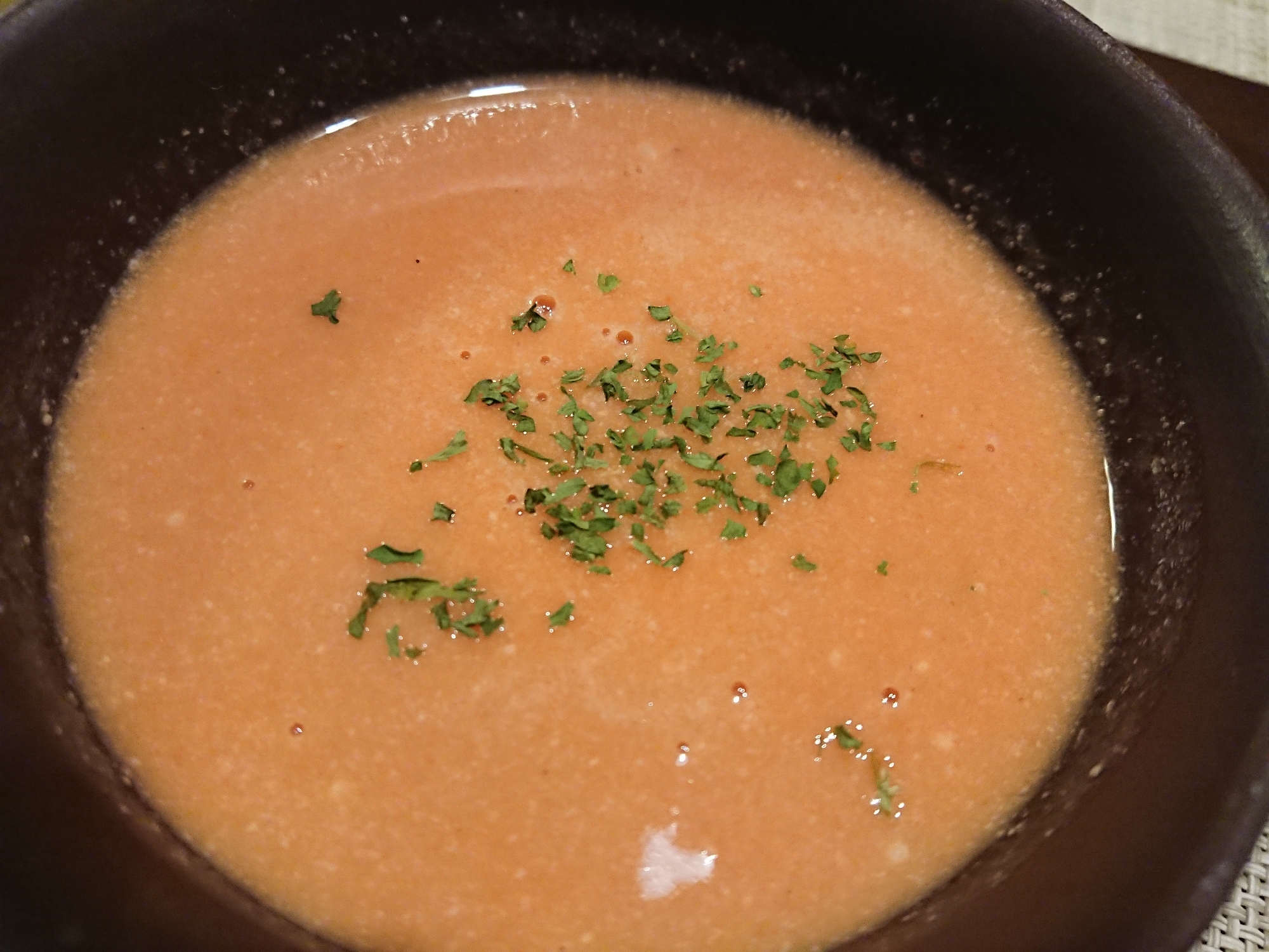 トマトジュースで簡単トマトミルクスープ