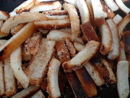 パンの耳できな粉味ラスク