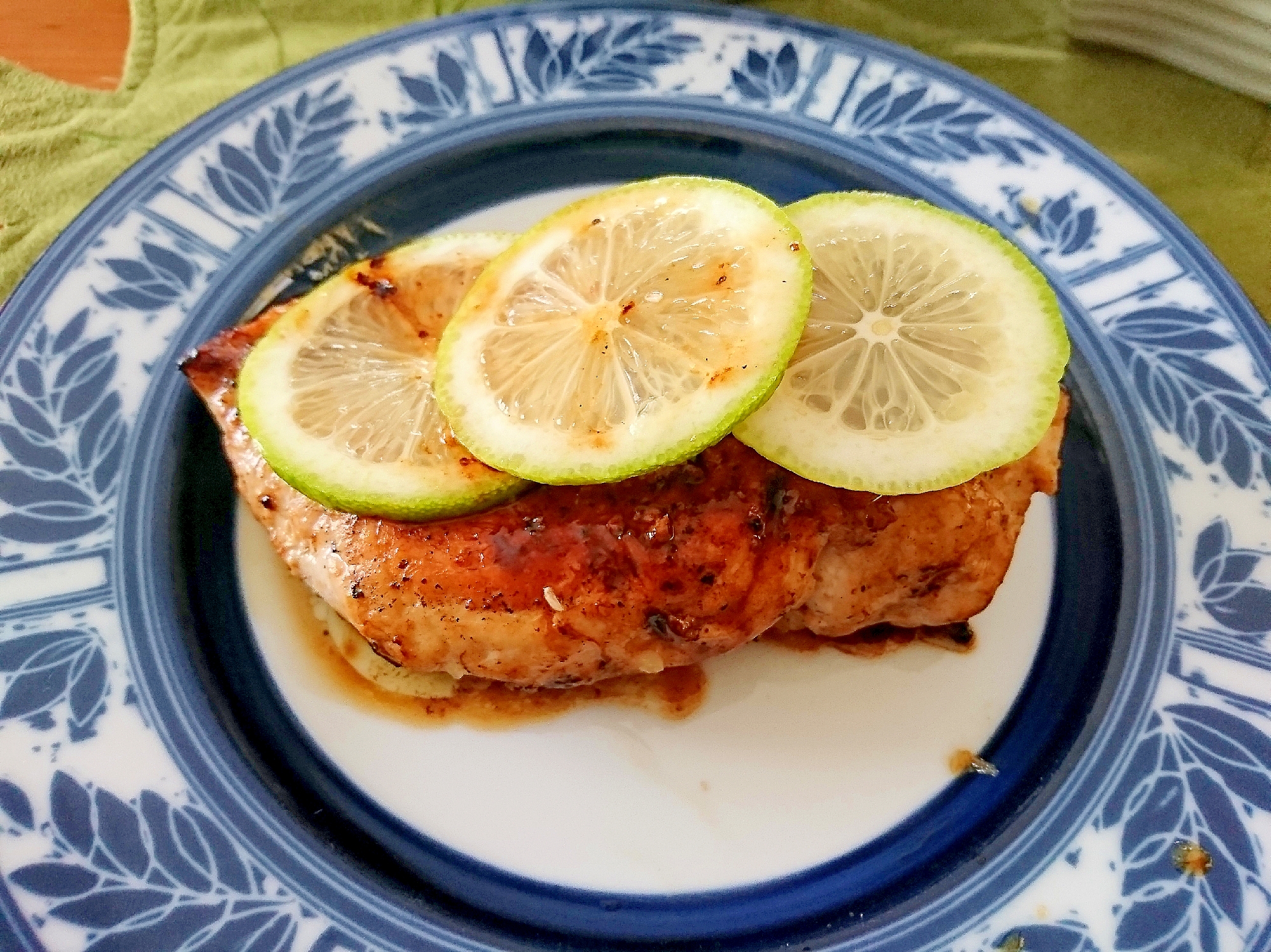 とり胸肉のレモンバター焼き