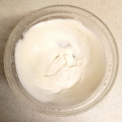 マリーム→クリープで作りました。
牛乳ホイップクリームにハマっていて色々作っていますが、牛乳だけよりもコクが出てとっても美味しい♪