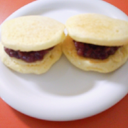 こんばんは(^^)あんパン買いに行くのやめて、くんくんさんのあんバターどら焼き作ったよ！
とっても美味しかったー♪♪♪
節約できたのスタンプ押しました☆ありがと