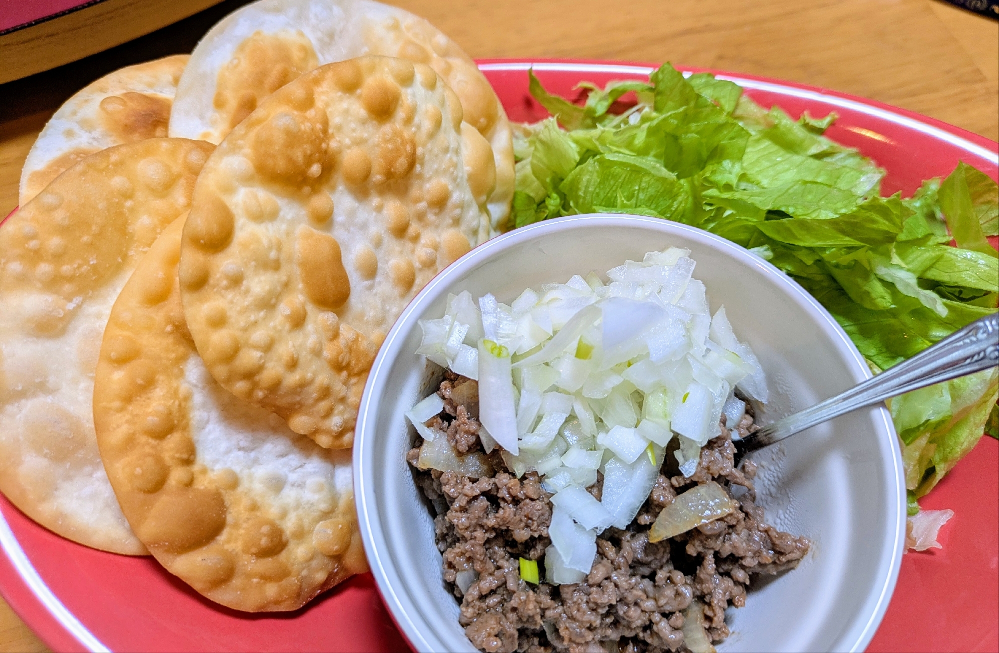 餃子の皮で簡単タコス