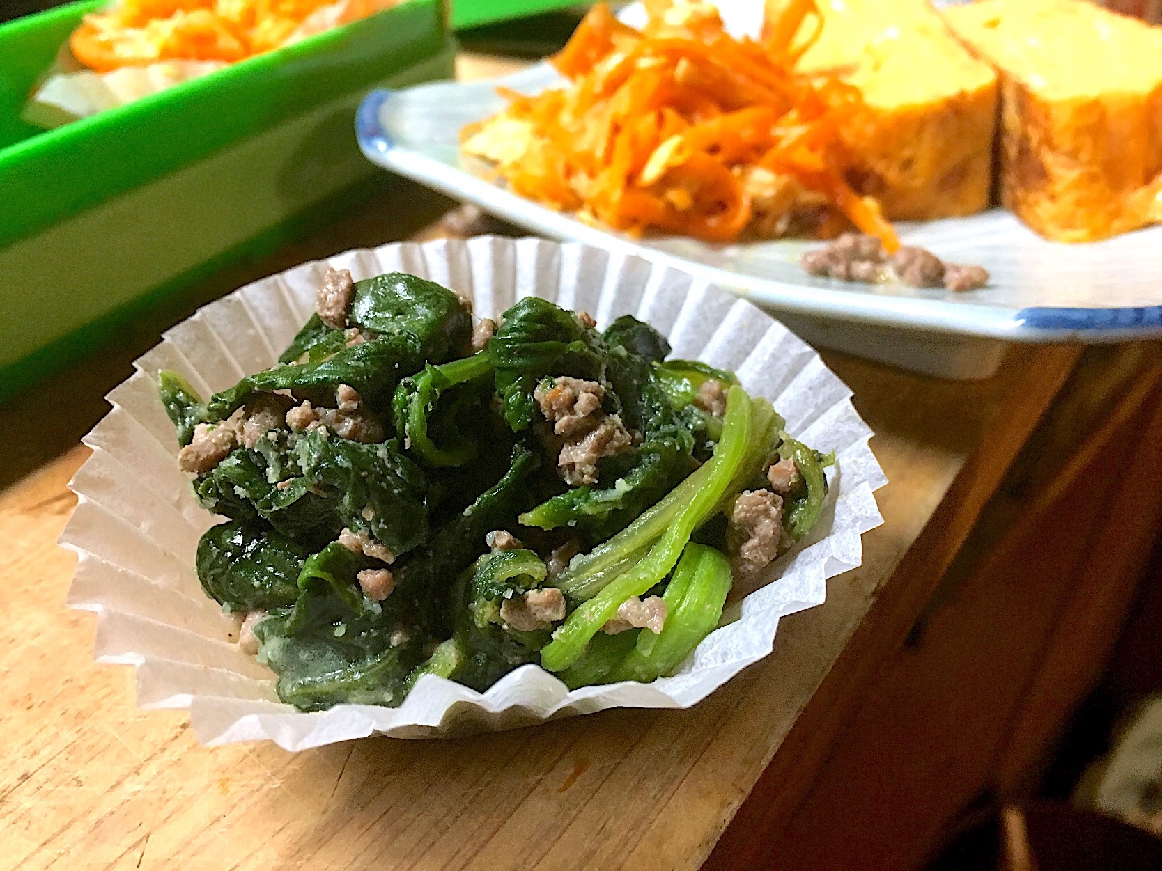 お弁当に！ほうれん草のひき肉和え