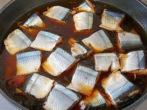 うちのおかず「サンマの梅煮」