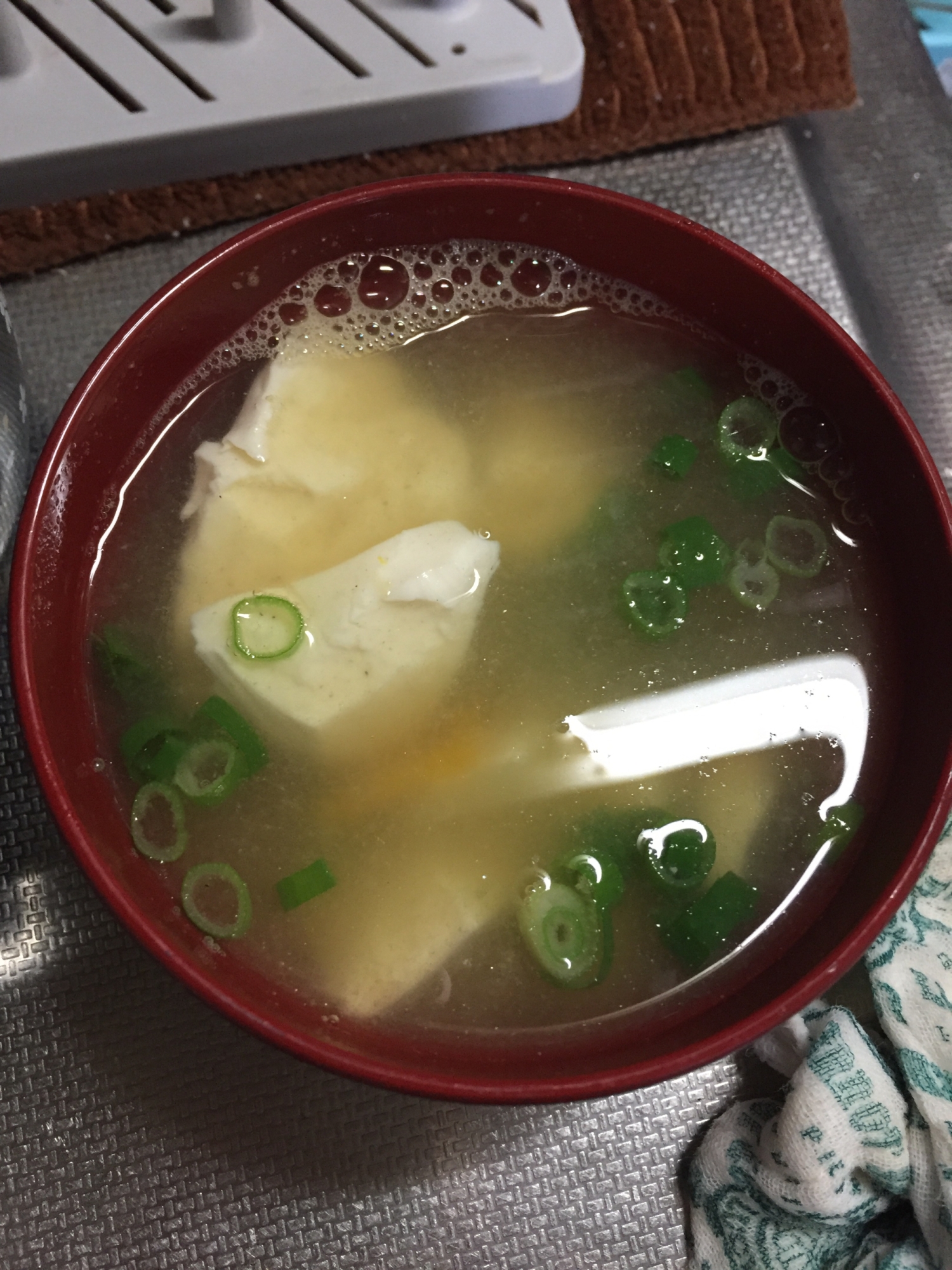 電子レンジ　豆腐とネギの味噌汁